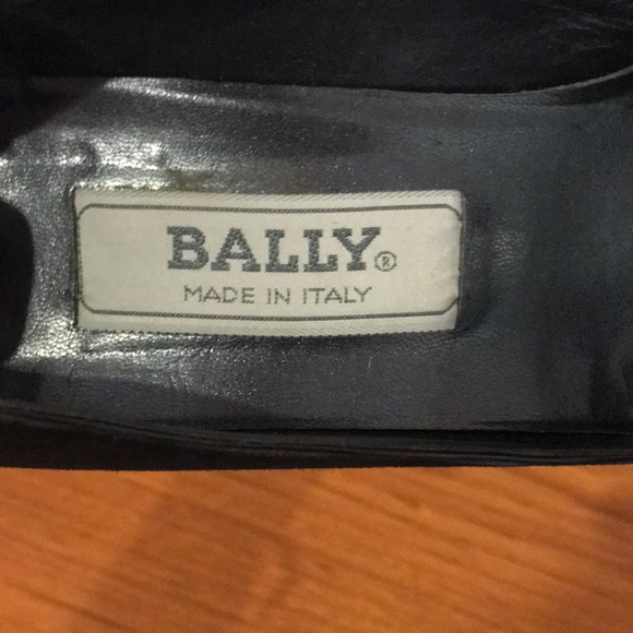 Vintage Bally black scalloped edge heels, super elegant, unsurpassed quality. - Picture 4 of 14